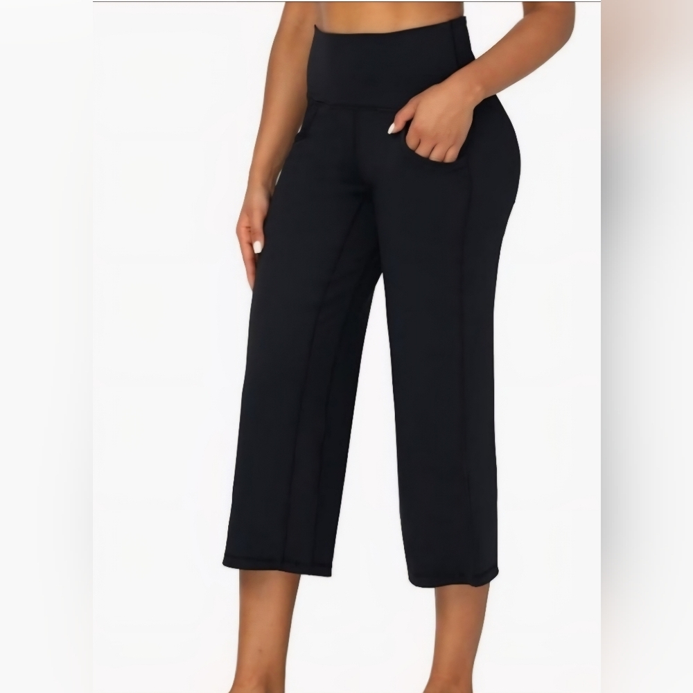 Sunzel Women's Black Cropped Wide Leggings Small Pockets Yoga Activewear Casual